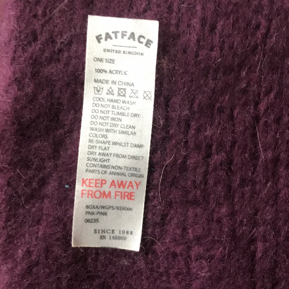 Fat face Scarf - Picture 5 of 8